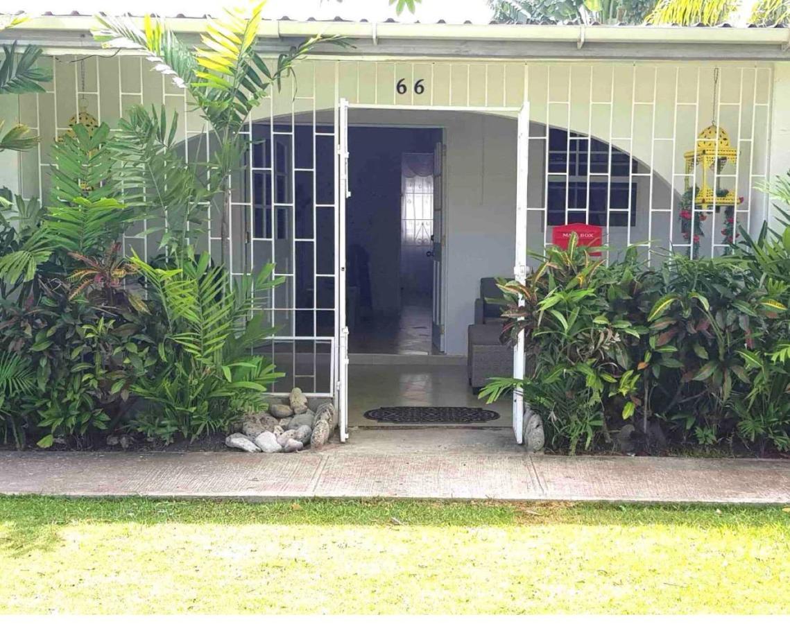West Coast 1 Bedroom Apartment 66 - Close To Beach Saint James Exterior foto