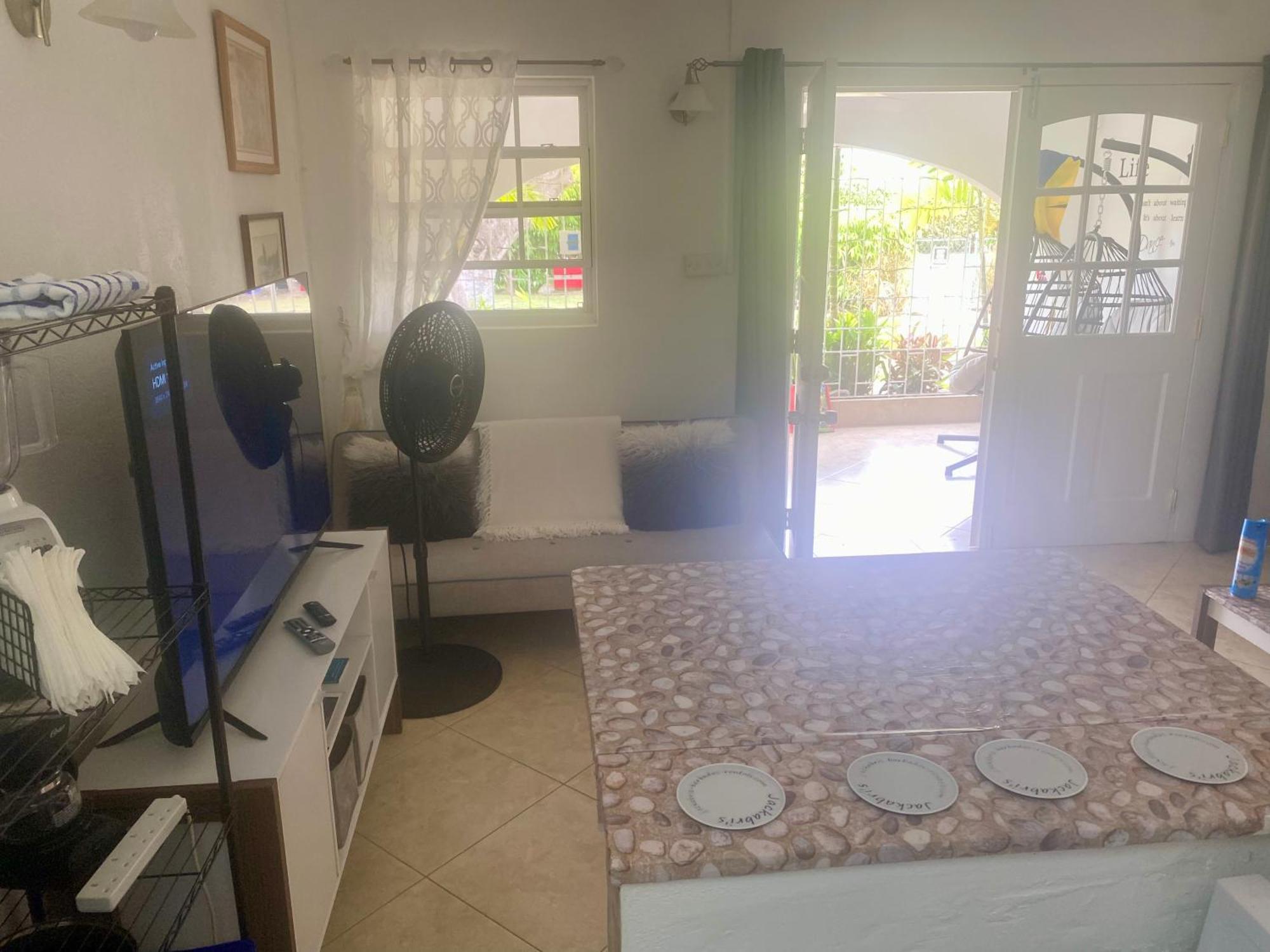 West Coast 1 Bedroom Apartment 66 - Close To Beach Saint James Exterior foto