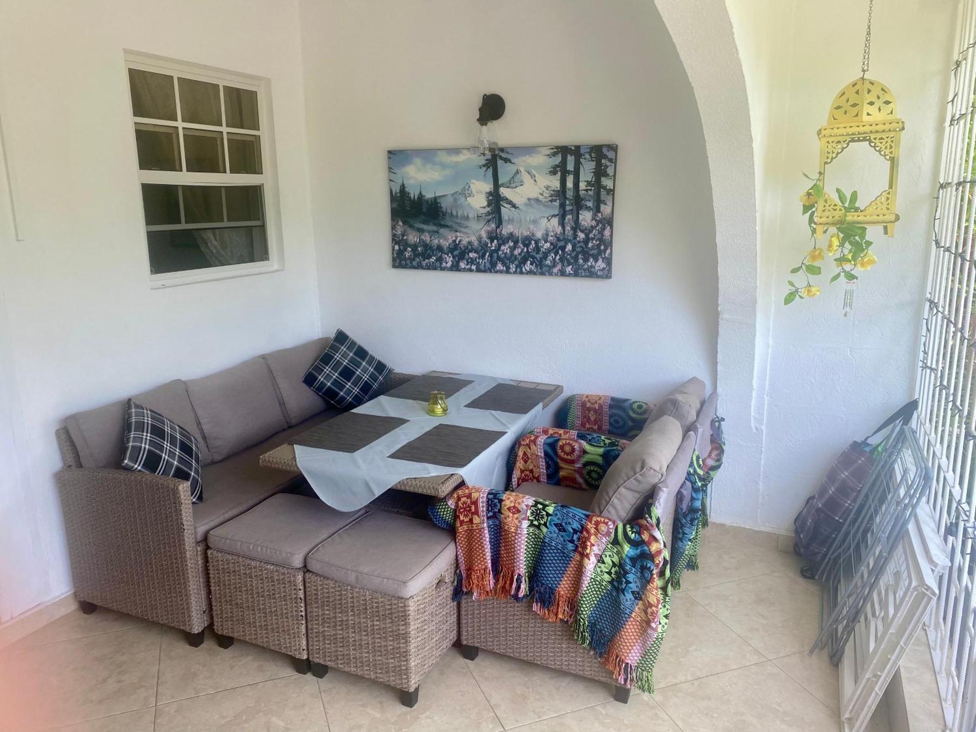 West Coast 1 Bedroom Apartment 66 - Close To Beach Saint James Exterior foto