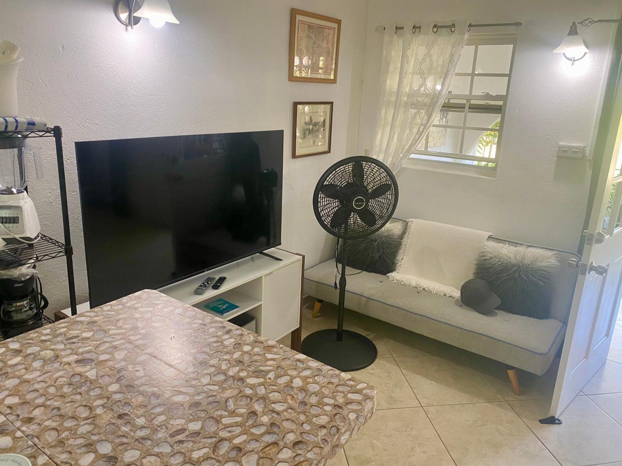 West Coast 1 Bedroom Apartment 66 - Close To Beach Saint James Exterior foto